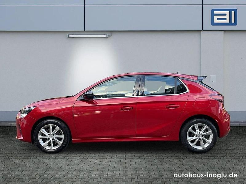 Gebraucht Opel Corsa Elegance 101 PS (74 kW) 2023 Rot chili rot/kardio rot (metallic) Kleinwagen