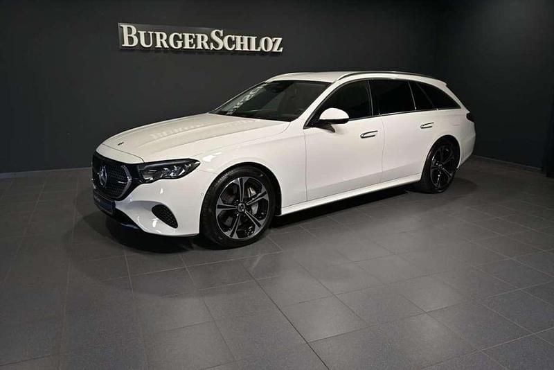 Gebraucht Mercedes E300 Avantgarde 197 PS (144 kW) 2024 Weiß unilack polarweiß Kombi