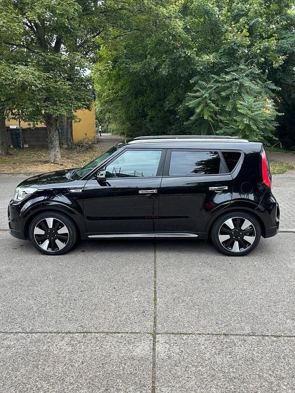 Schwarz Gebraucht 2016 Kia Soul SUV | 13.300 € (Fairer Preis) - Bild 1/4