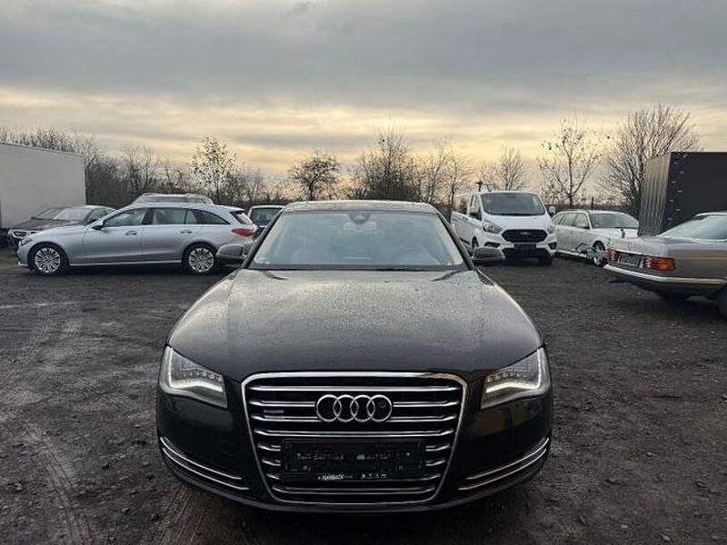 Gebraucht Audi A8 Ambiente 351 PS (258 kW) 2010 Havannaschwarz metallic Limousine
