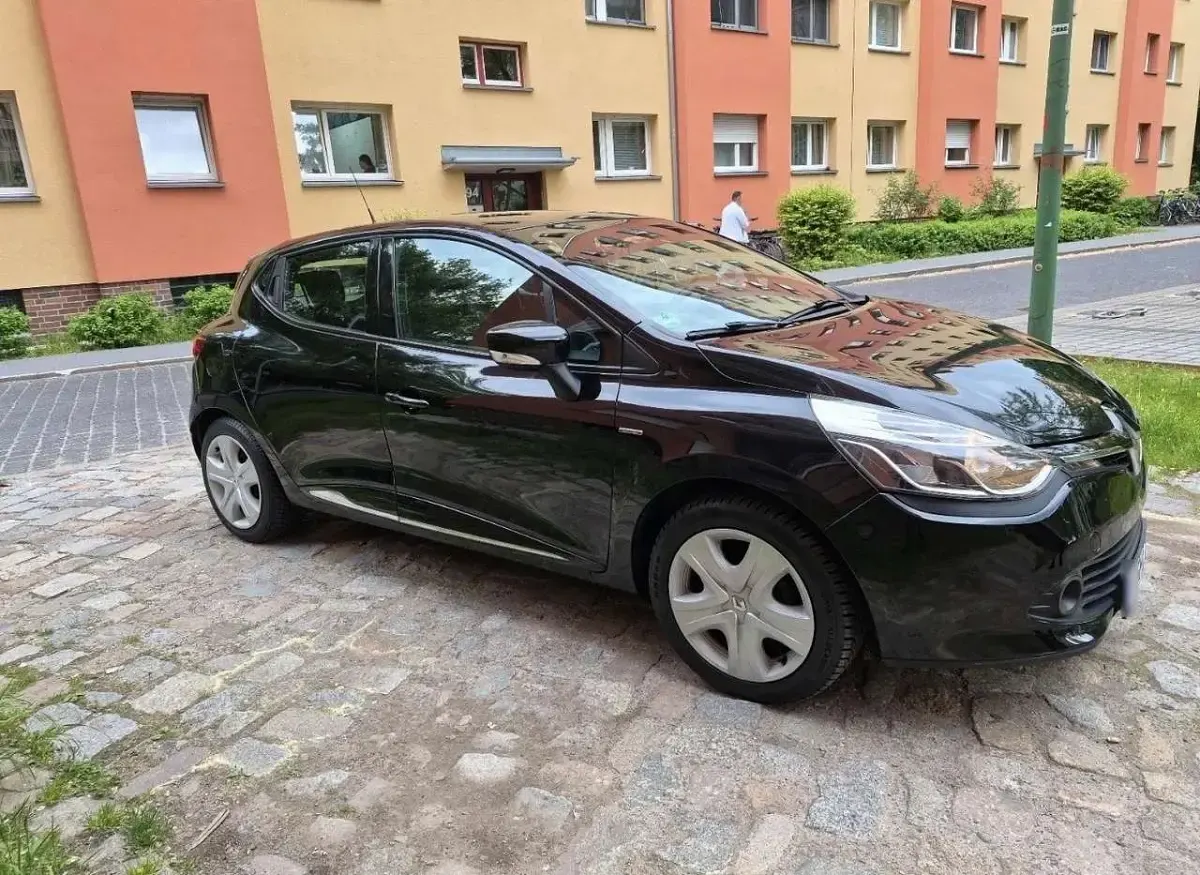 Gebraucht Renault Clio LIMITED 90 PS (66 kW) 2016 Kleinwagen