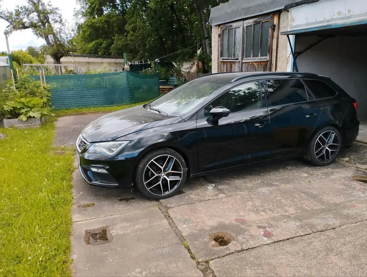 Gebraucht Seat Leon 150 PS (110 kW) 2017 Schwarz Kombi