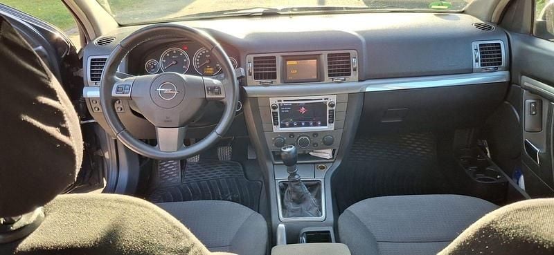 Blau Gebraucht 2007 Opel Vectra Kombi | 2.200 € (Fairer Preis) - Bild 1/4