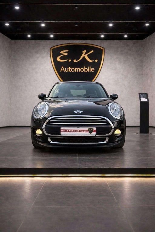 Gebraucht Mini Cooper 136 PS (100 kW) 2016 Midnight black metallic Kleinwagen