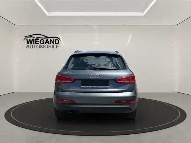Gebraucht Audi Q3 Design 140 PS (102 kW) 2012 Grau SUV