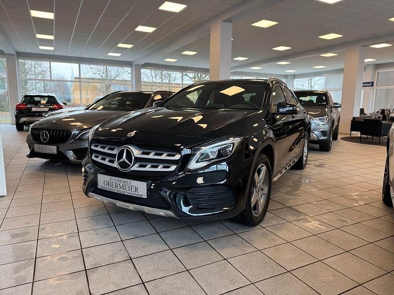 Gebraucht Mercedes GLA220 AMG 177 PS (130 kW) 2017 Schwarz SUV