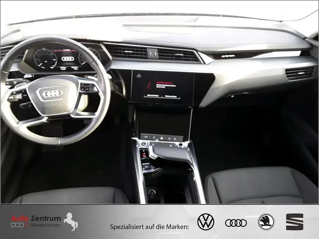 Gebraucht Audi e-tron Basis 230 kW (313 PS) 2022 Schwarz SUV