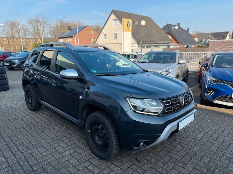 Grau "comete" Gebraucht 2019 Dacia Duster Anniversary SUV | 11.990 € (Guter Preis) - Bild 1/4