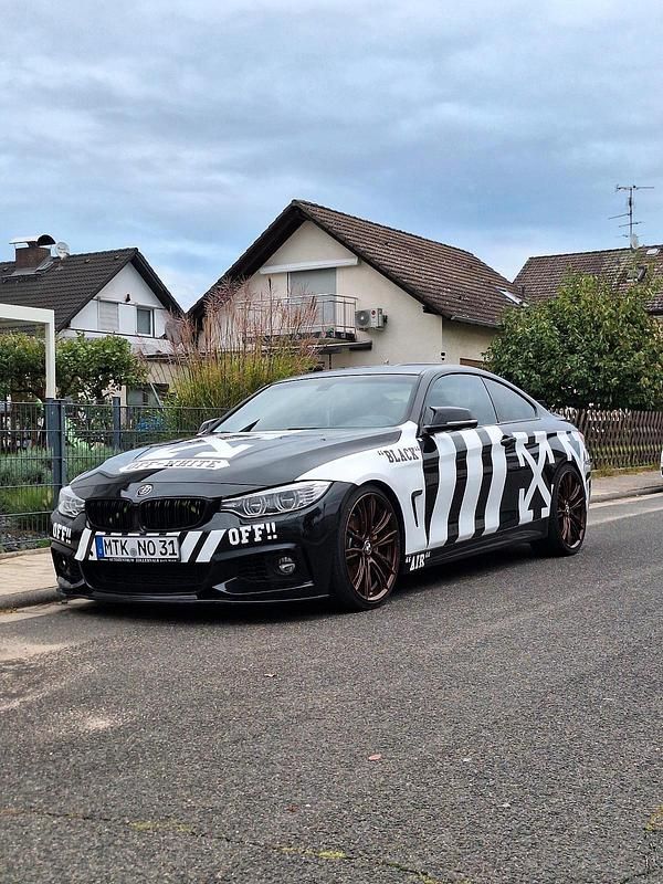 Schwarz Gebraucht 2013 BMW 435 Coupé | 19.999 € - Bild 1/4