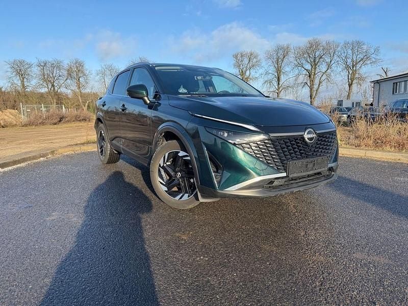 Grün Gebraucht 2025 Nissan Qashqai N-Connecta SUV | 25.500 € (Superpreis) - Bild 1/4