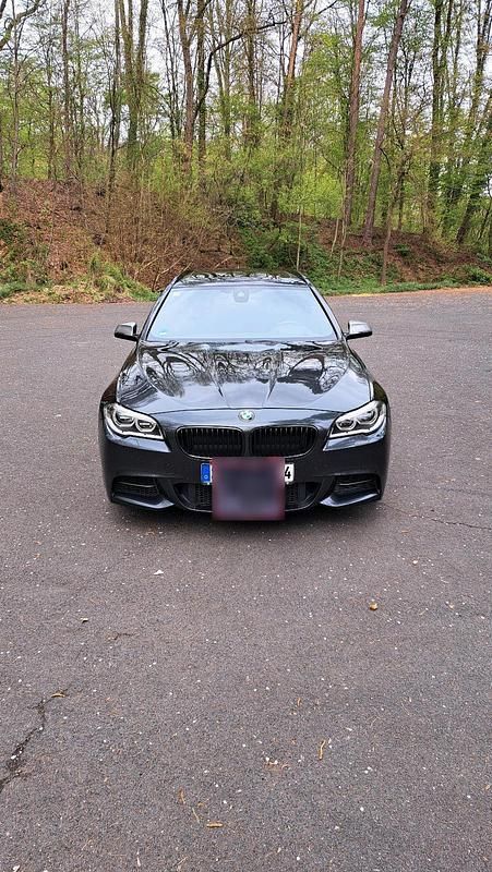 Gebraucht BMW M550 381 PS (280 kW) 2014 Grau Limousine