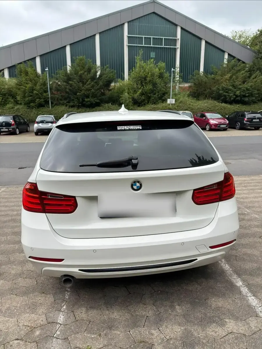 Gebraucht BMW 320 184 PS (135 kW) 2014 Weiß Kombi