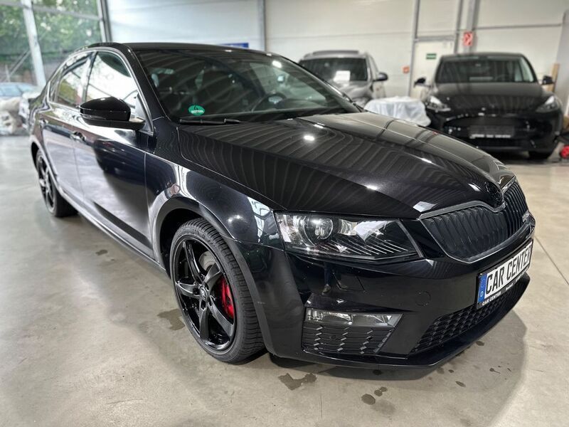 Schwarz Gebraucht 2015 Skoda Octavia RS Limousine | 16.490 € (Fairer Preis) - Bild 1/4