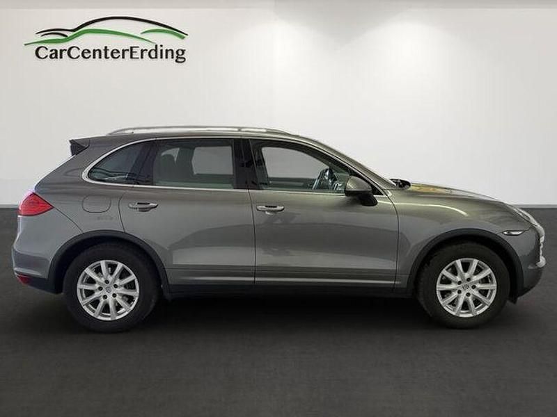 Gebraucht Porsche Cayenne 239 PS (175 kW) 2011 Grau SUV