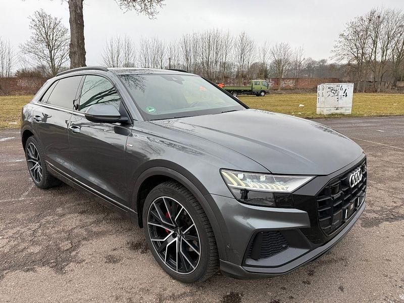 Gebraucht Audi Q8 Ambiente 286 PS (210 kW) 2019 Grau SUV
