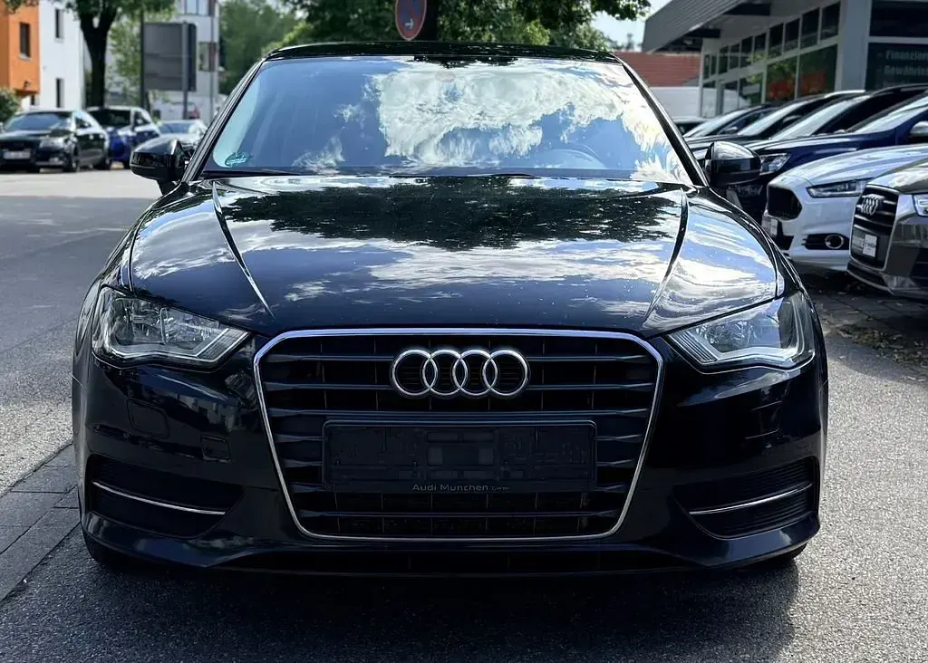 Gebraucht Audi A3 Attraction 150 PS (110 kW) 2014 Schwarz Limousine