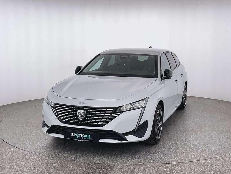 Weiß (metallic) Gebraucht 2024 Peugeot 308 Allure Kombi | 21.970 € (Guter Preis) - Bild 1/4