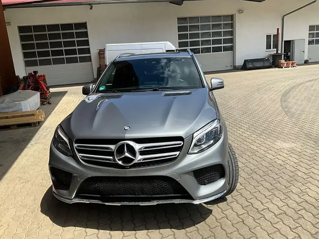Gebraucht Mercedes GLE350 AMG 258 PS (189 kW) 2016 Silber SUV