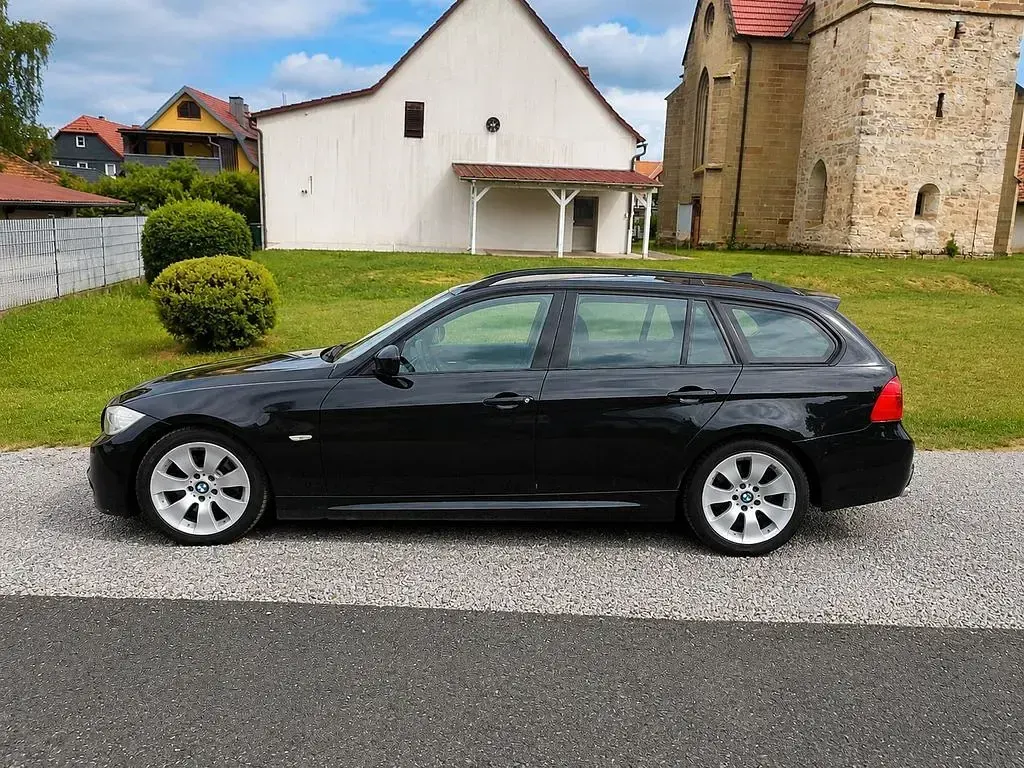 Gebraucht BMW 330 Performance 245 PS (180 kW) 2008 Schwarz Kombi