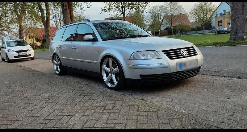 Gebraucht VW Passat 131 PS (96 kW) 2002 Silber Kombi