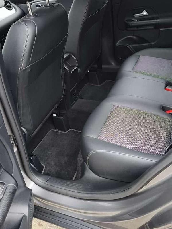 Gebraucht Mercedes E250 Edition 160 PS (117 kW) 2022 Grau Kombi