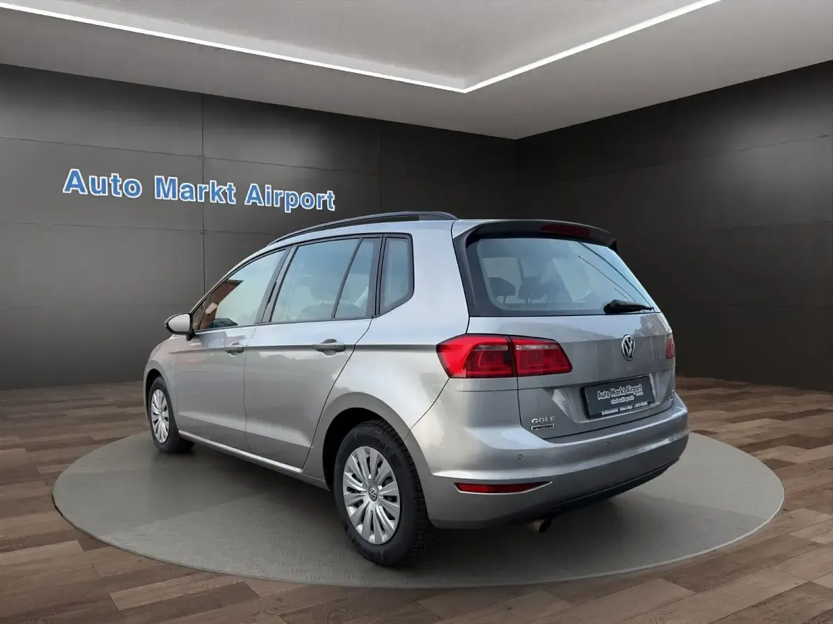 Gebraucht VW Golf Sportsvan 110 PS (80 kW) 2015 Silber Van / Kleinbus
