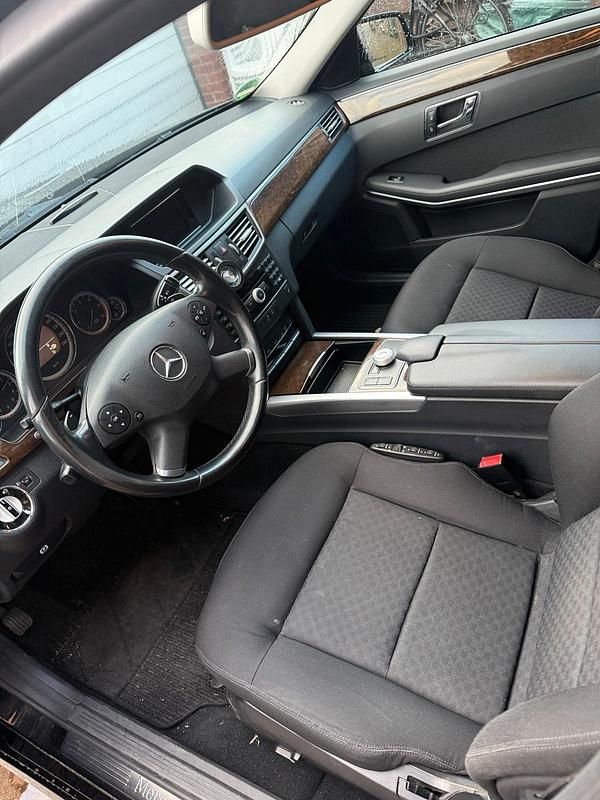 Usata Mercedes E350 2010 Nero Station wagon