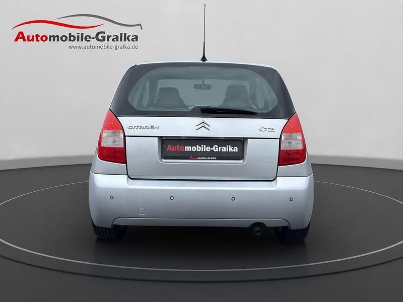 Gebraucht Citroën C2 Comfort 73 PS (53 kW) 2007 Grau Kleinwagen