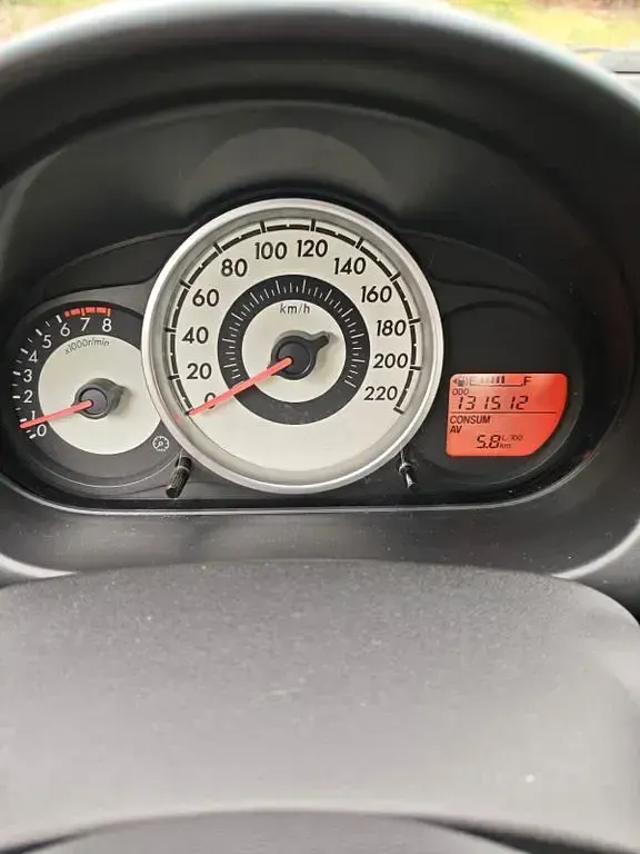Brugt Mazda 2 86 HK (63 kW) 2008 Sølv Hatchback