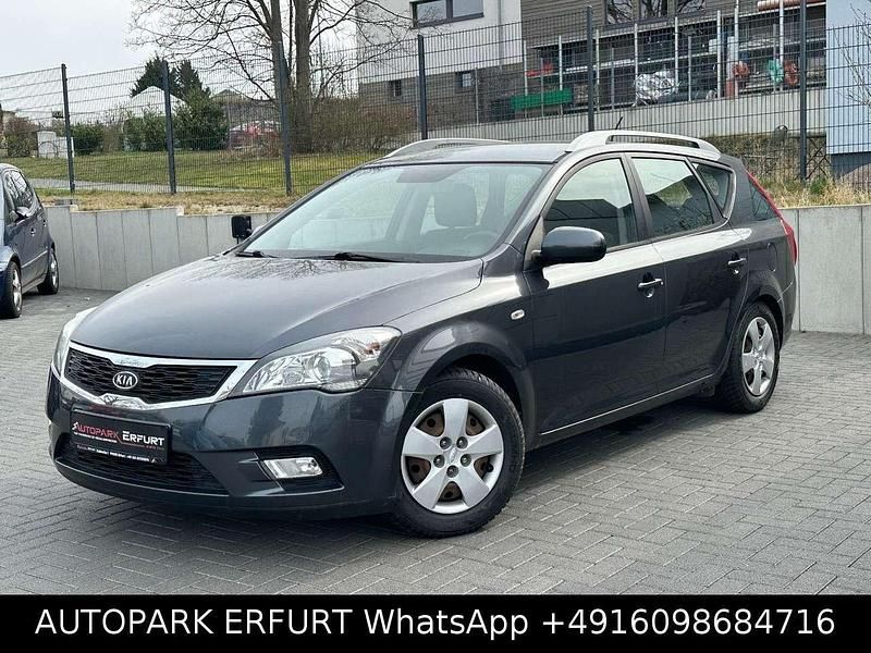 Gebraucht Kia Ceed 109 PS (80 kW) 2010 Grau Kleinwagen