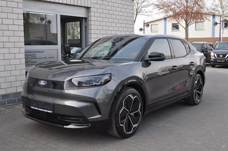 Nowe Ford Capri Premium 210 kW (286 KM) 2025 Szary SUV