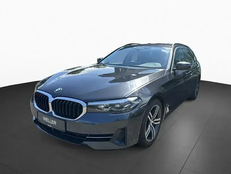Gebraucht BMW 530 Comfort Edition 286 PS (210 kW) 2022 Sophistograu (grau) Kombi