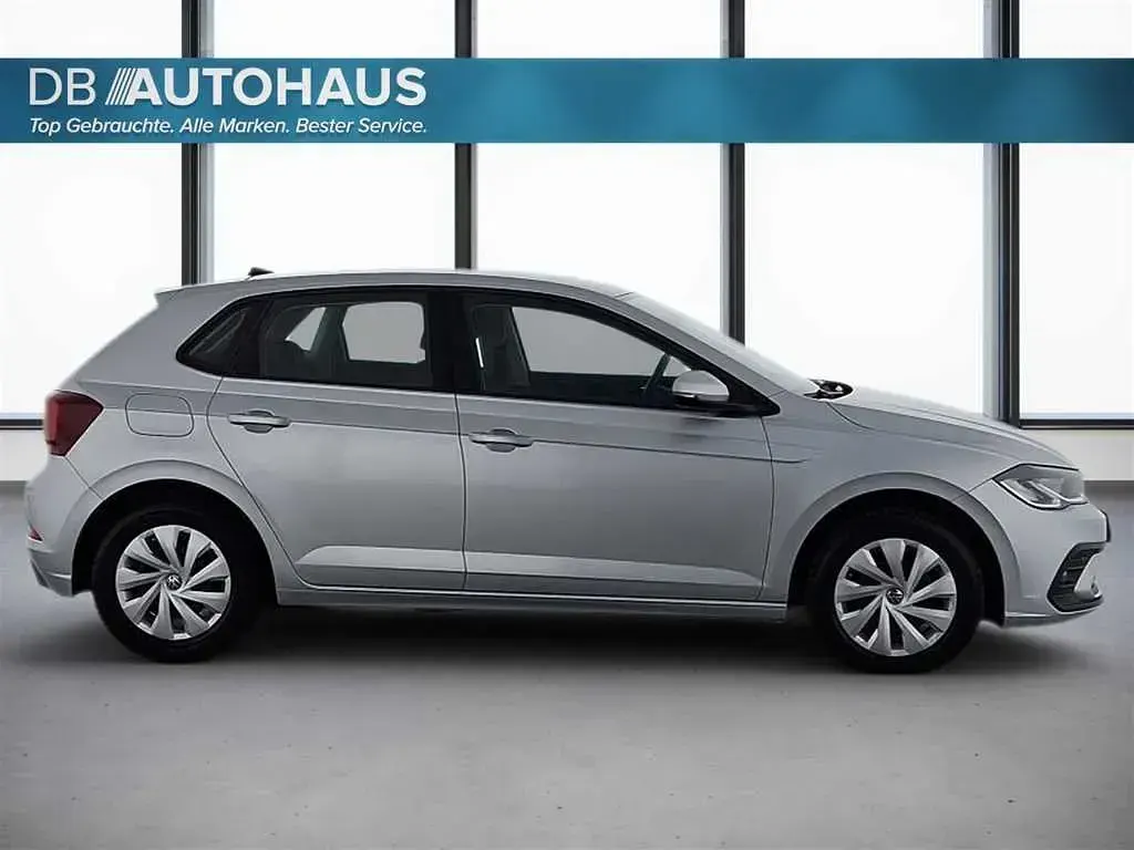 Gebraucht VW Polo Life 95 PS (69 kW) 2023 Silber Kleinwagen