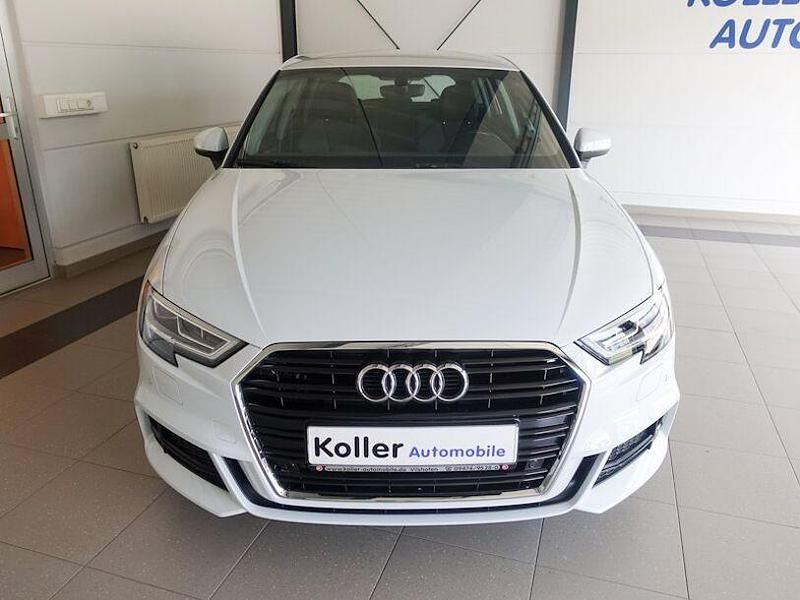 Gebraucht Audi A3 S-Line 150 PS (110 kW) 2019 Gletscherweiß metallic Limousine