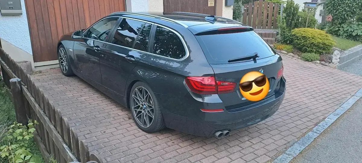 Gebraucht BMW 520 190 PS (139 kW) 2015 Grau Kombi