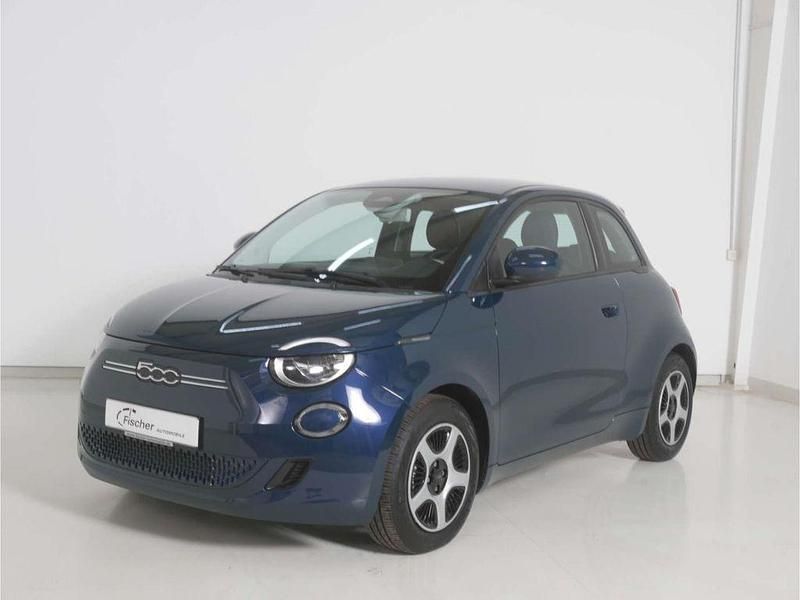 Gebraucht Fiat 500e Action 69 kW (95 PS) 2023 Gruen Limousine