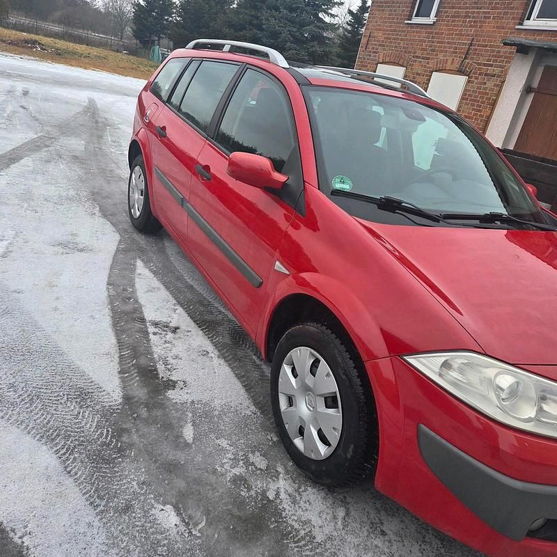 Gebraucht Renault Mégane GrandTour 111 PS (81 kW) 2008 Rot Kombi