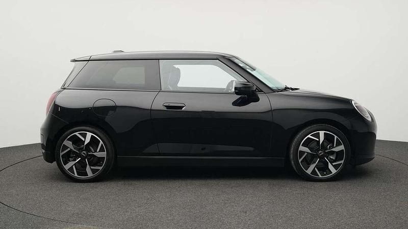 Gebraucht Mini Cooper Classic 135 kW (184 PS) 2024 Schwarz Kleinwagen