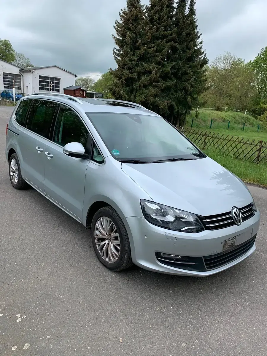 Gebraucht VW Sharan 140 PS (102 kW) 2012 Silber Van / Kleinbus