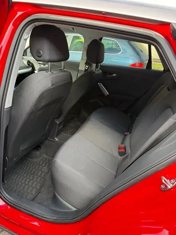 Gebraucht Audi Q2 Design 116 PS (85 kW) 2018 Rot SUV