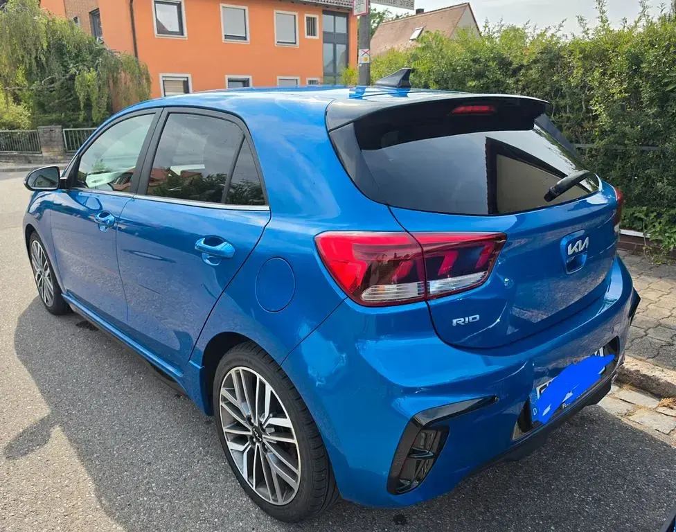 Gebraucht Kia Rio GT-Line 120 PS (88 kW) 2023 Blau Limousine
