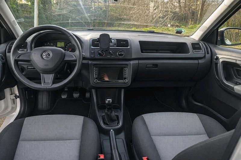 Gebraucht Skoda Fabia 60 PS (44 kW) 2014 Weiß Kleinwagen