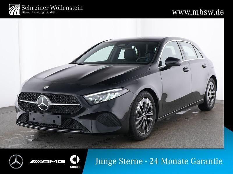 Schwarz kosmosschwarz Gebraucht 2024 Mercedes A200 Advanced Kleinwagen | 28.470 € (Guter Preis) - Bild 1/4