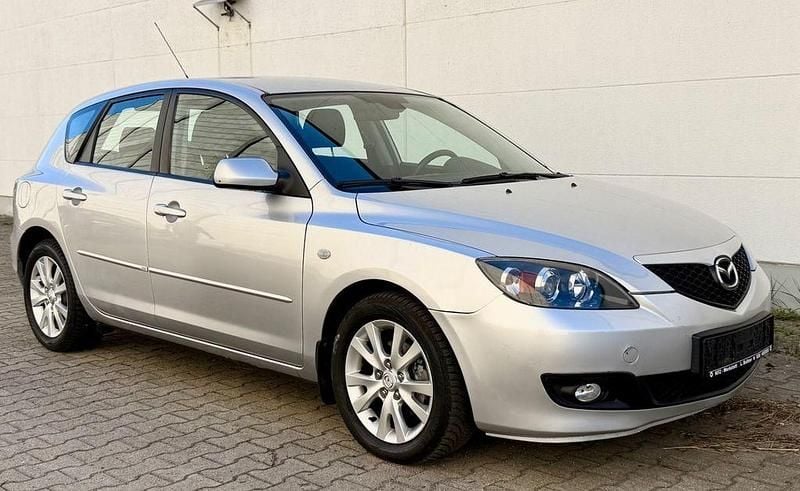 Silber Gebraucht 2006 Mazda 3 Active Limousine | 2.699 € (Fairer Preis) - Bild 1/4