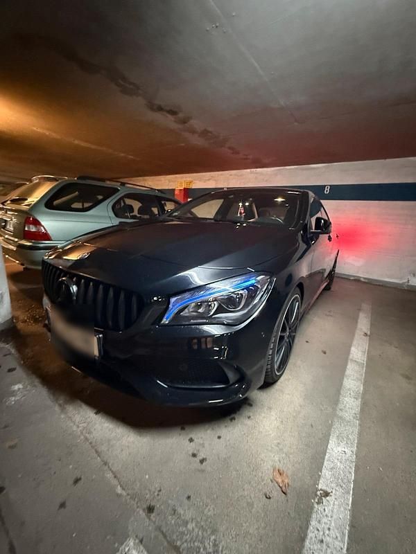 Schwarz Gebraucht 2017 Mercedes CLA200 Coupé | 17.500 € (Fairer Preis) - Bild 1/4