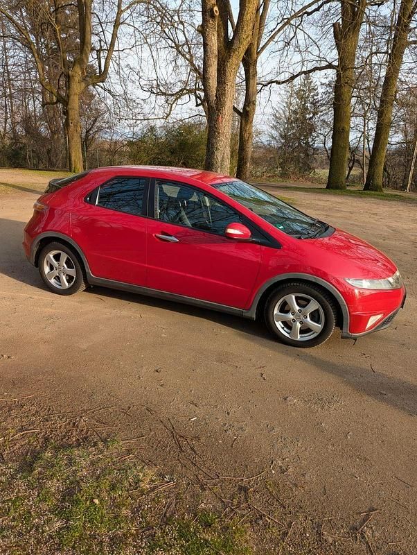 Gebraucht Honda Civic 83 PS (61 kW) 2008 Rot Kleinwagen