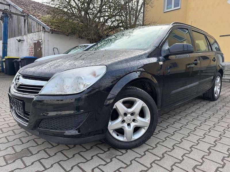 Gebraucht Opel Astra Selection 116 PS (85 kW) 2009 Saphirschwarz mi2 Kombi