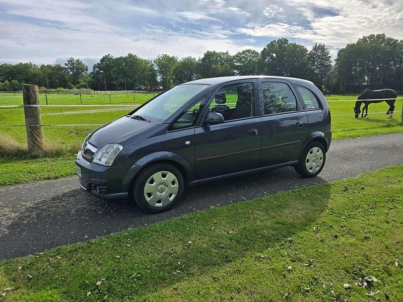 Grau Gebraucht 2006 Opel Meriva Edition Van / Kleinbus | 3.750 € (Fairer Preis) - Bild 1/4
