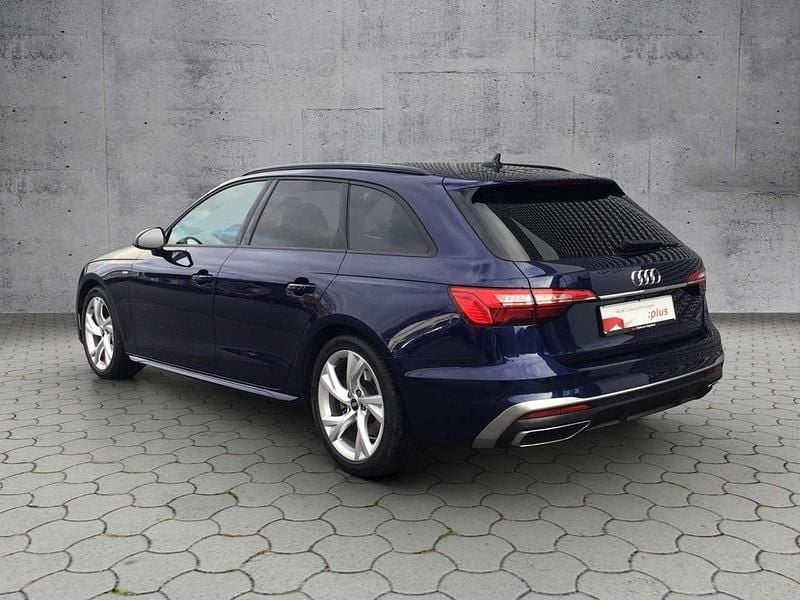Gebraucht Audi A4 S-Line 204 PS (150 kW) 2024 Navarrablau metallic Kombi