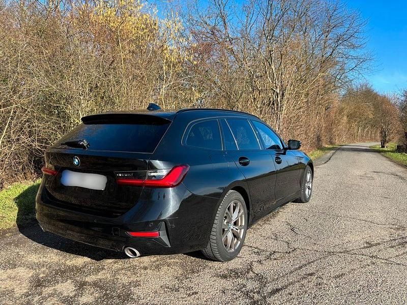 Gebraucht BMW 320 Shadowline 190 PS (139 kW) 2020 Schwarz Kombi